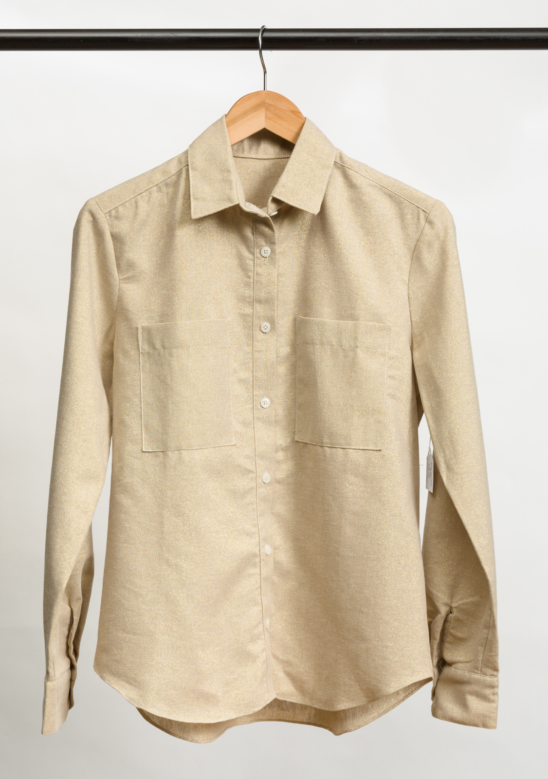 ARCHER SHIRT DESIGNED BY GRAINLINE STUDIO, MADE BY JACEY GRAY, FEATURING ESSEX YARN DYED METALLIC (E105-1323)