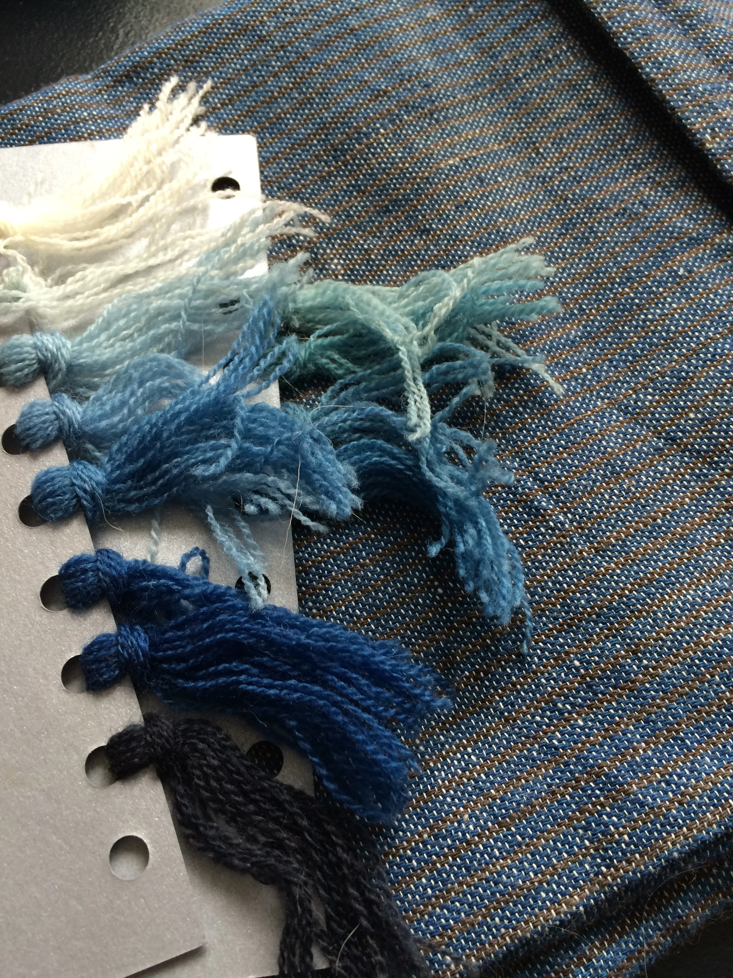 Choosing embroidery wool colours