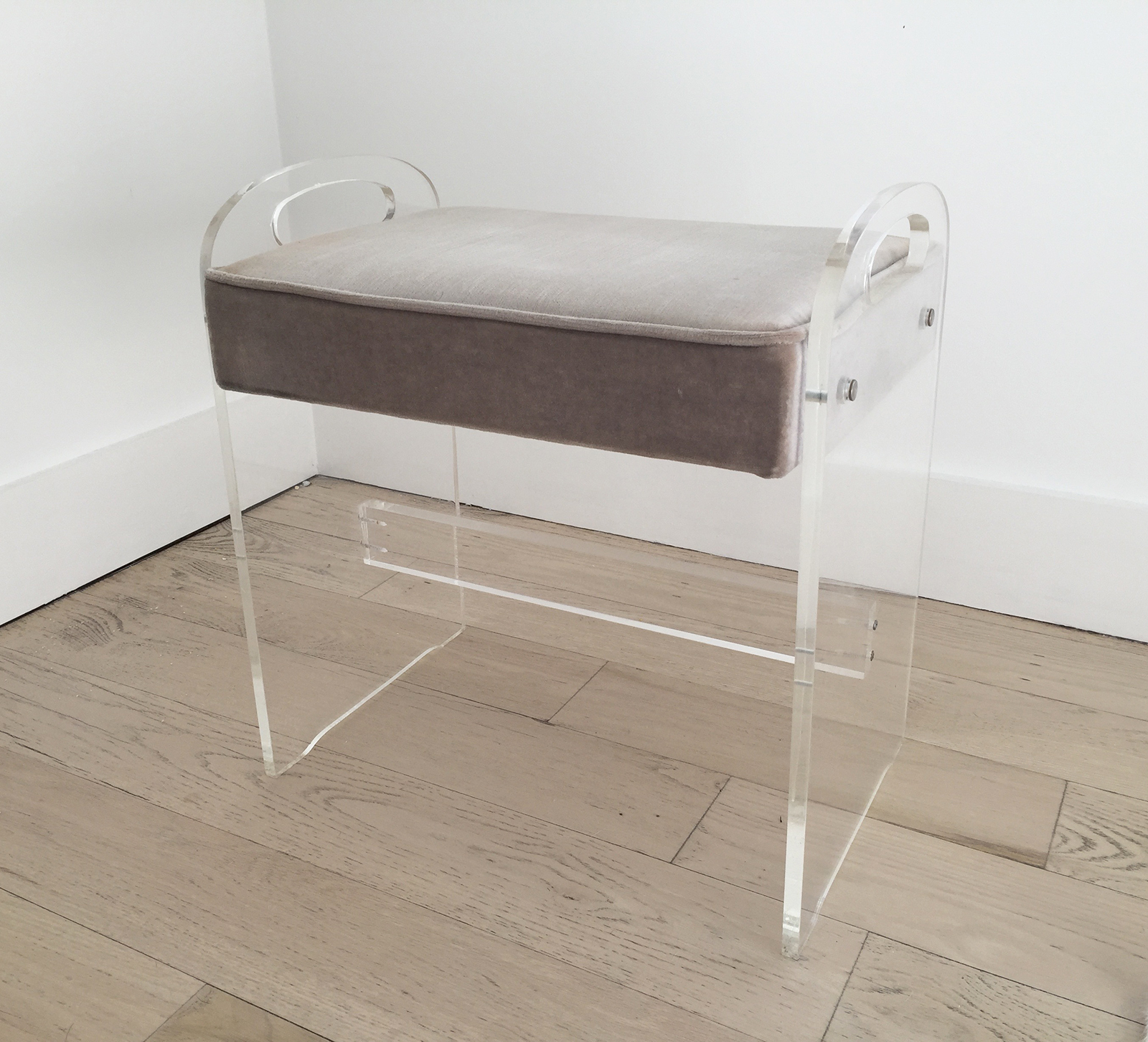 Lucite Vanity Stool Mixit Design Lucite Vanity Stool Mixit Design