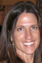 Toni Silva is a wellness advocate. She is an AFAA Certified Group Fitness Instructor, 200 E-RYT Yoga Alliance® member, and STOTT Pilates® Trained and Certified Instructor