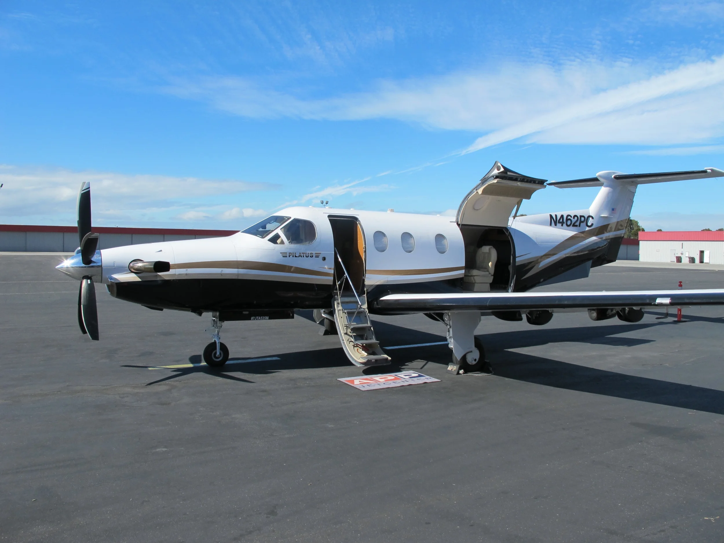 Five reasons to fly on a private jet