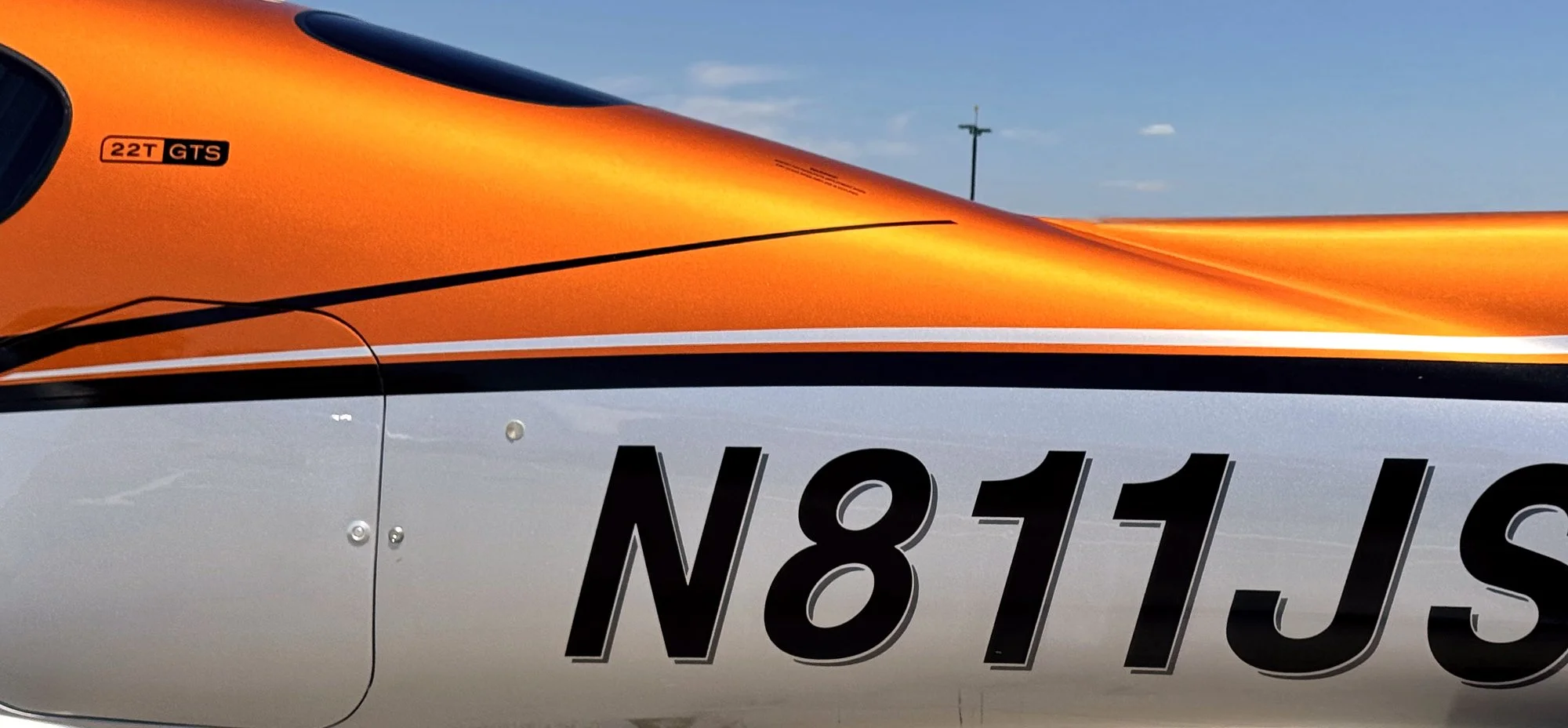 JATO-Cirrus-SR22T-G7-N811JS-gts.jpg