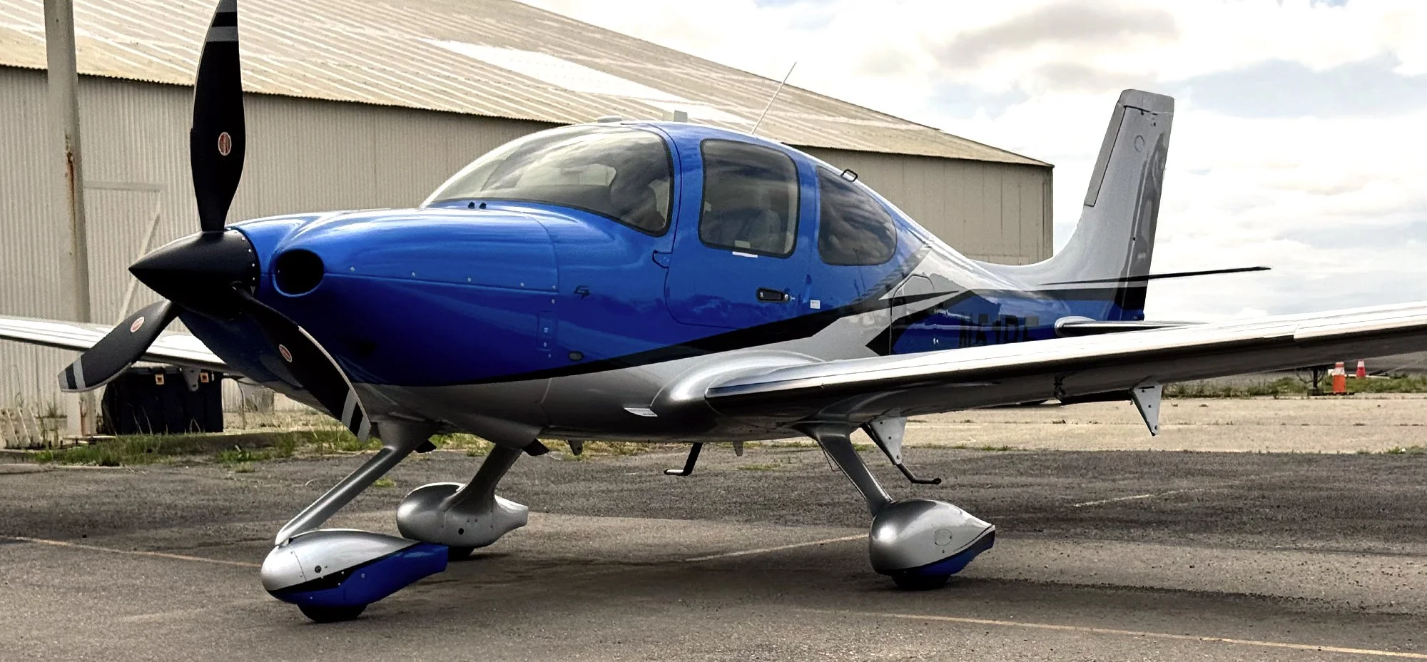 N51RE-Cirrus-SR22T-G7Plus-left-hero.jpg
