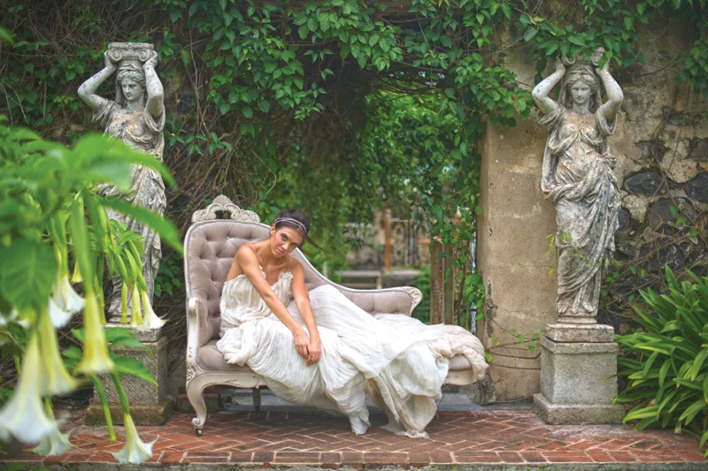 Grey-settee.jpg