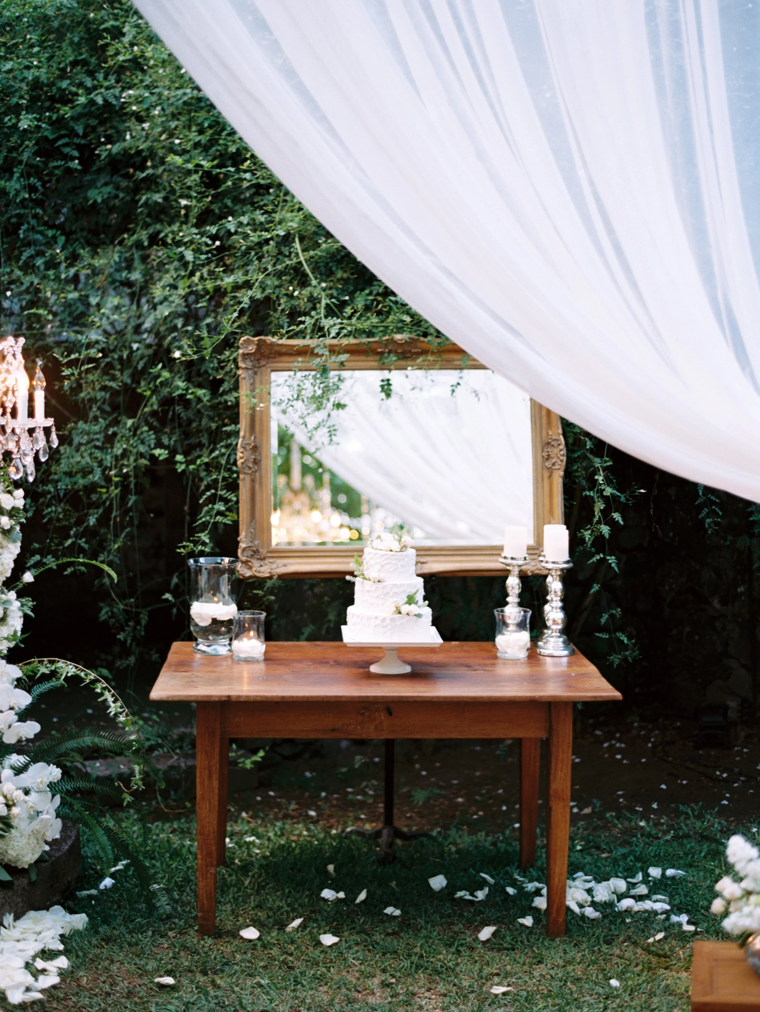 Wooden Sweetheart Table