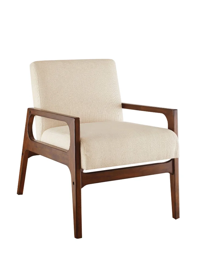 Emariechair.jpg