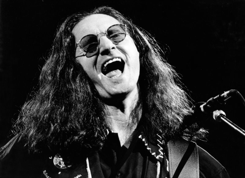 geddy lee-1.jpg