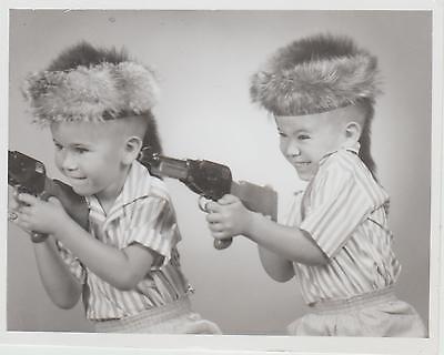 vintage-photograph-1955-identical-twins-playing-davey-crockett-aa5ed42cb991881672e639ba6204ab50.jpg