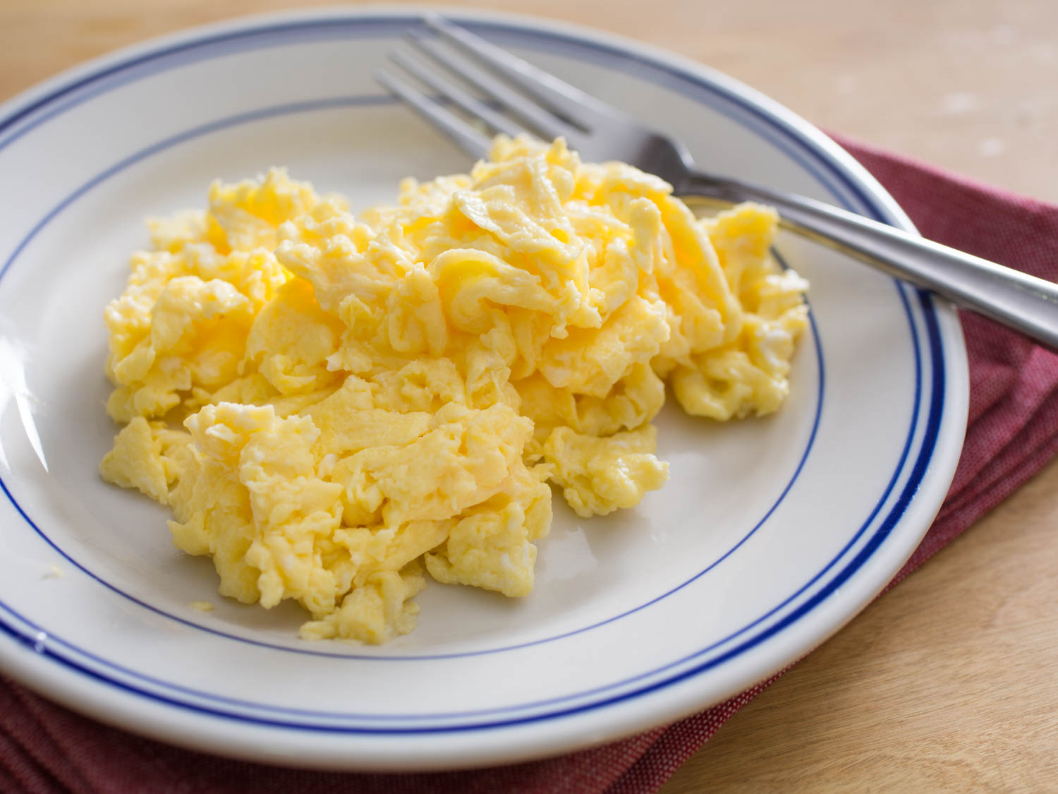 20150511-scrambled-eggs-vicky-wasik-17.jpg