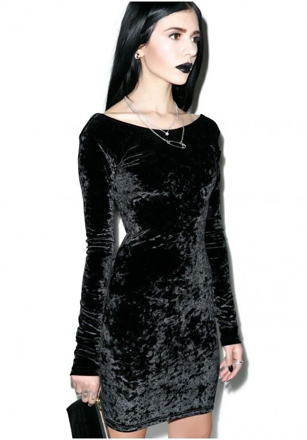 If it's a goth wedding, yes. Any other theme, no. 