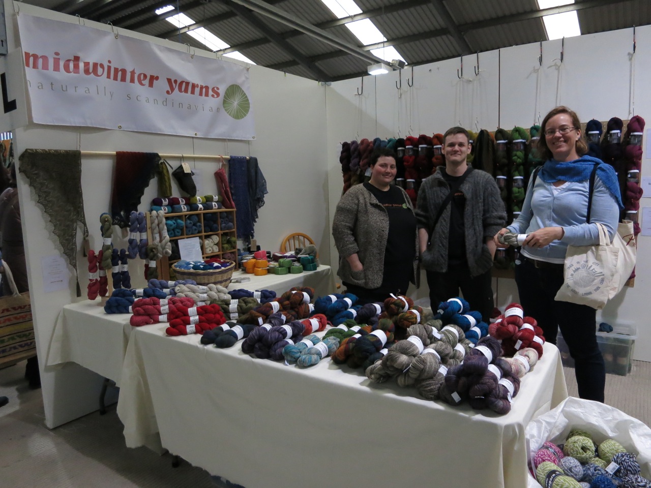 We made new friends at the new Midwinter Yarns .