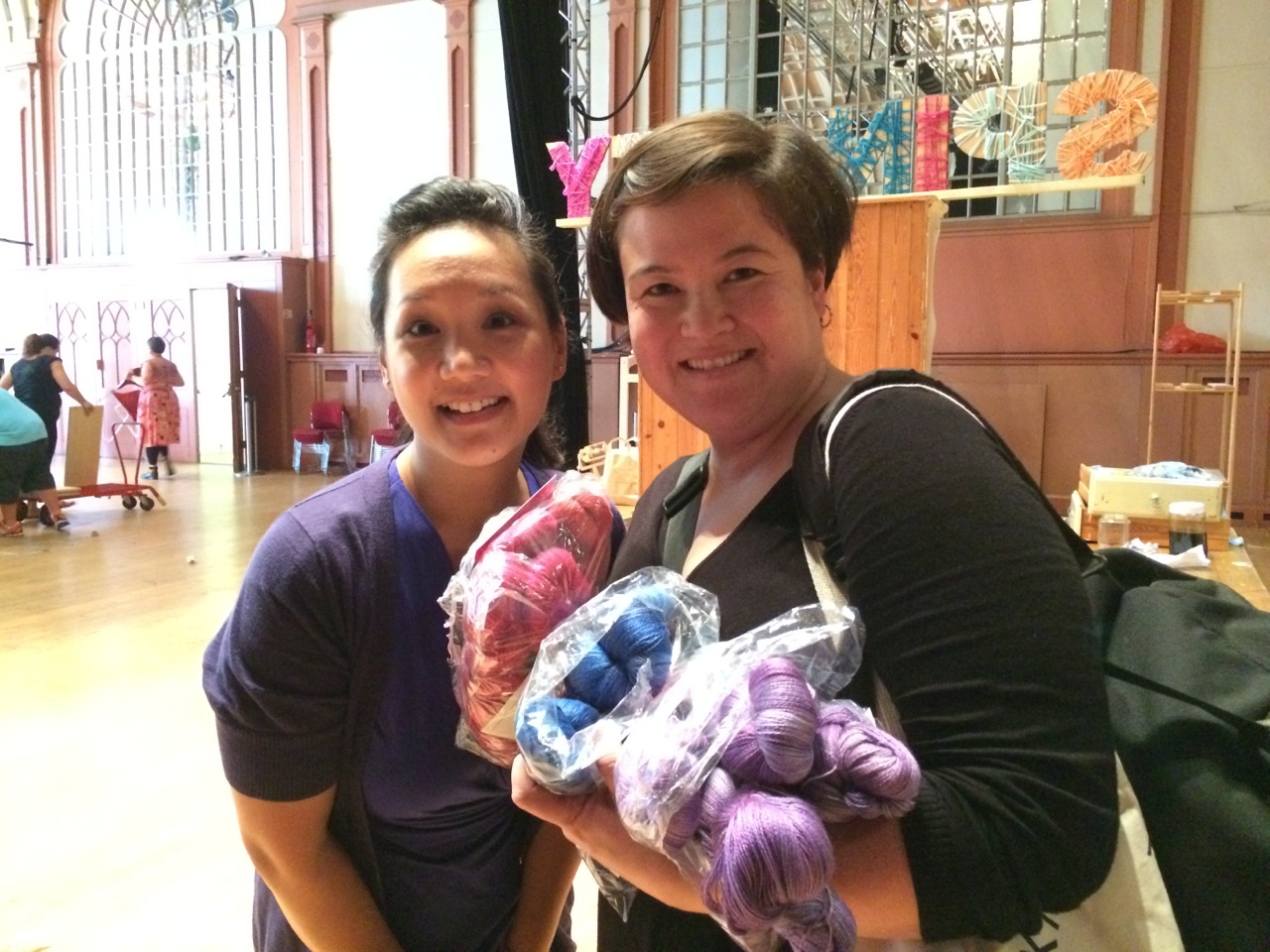 Putting faces to names: Felicia from SweetGeorgia and Aimee from L'Oisive Thé et Tricot finally meet after knowing each other for years online!