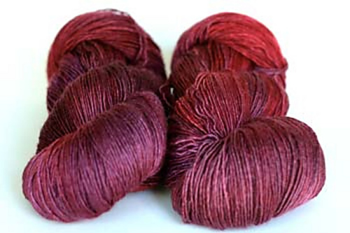 The glorious Tanis Red Label cashsilk single. Photo: Tanis Fiber Arts