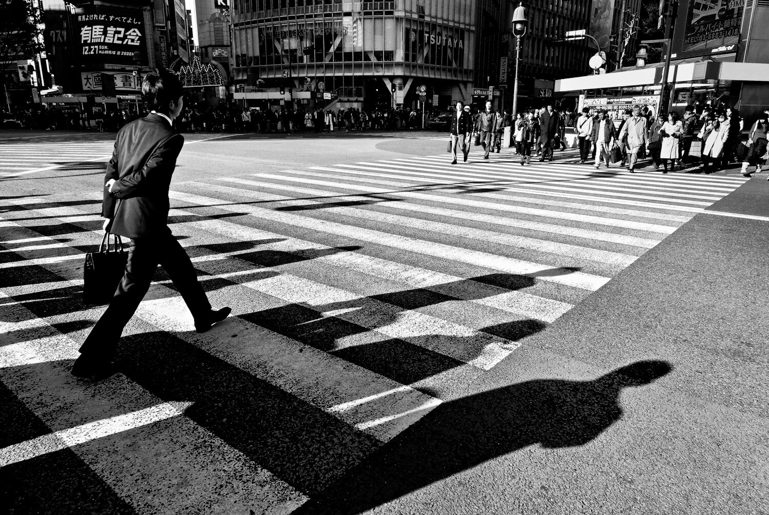 Tokyo-Japan-Street-Photography-BW-EdwardOsborn-1.jpg