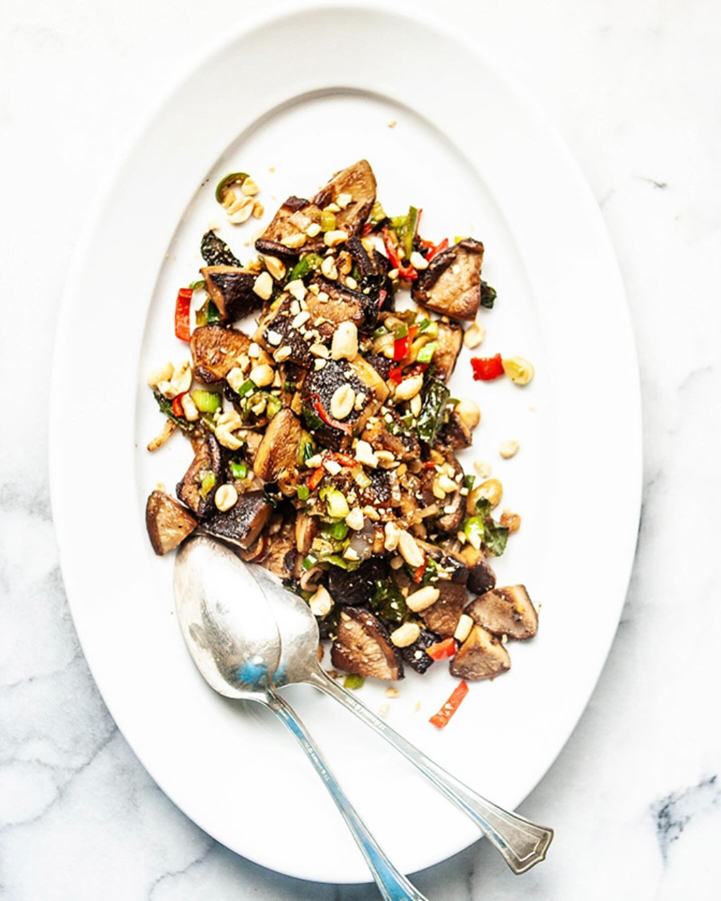 BEAUTIFUL FOOD BY DESIGN | You will love this plant-based take on Larb, the classic Thai spicy salad. Traditional with ground meat but here the mushrooms are the stars in Stir-Fry Mushroom Larb, another Little Jewel from the Kitchen.

TAP BIO FOR REC