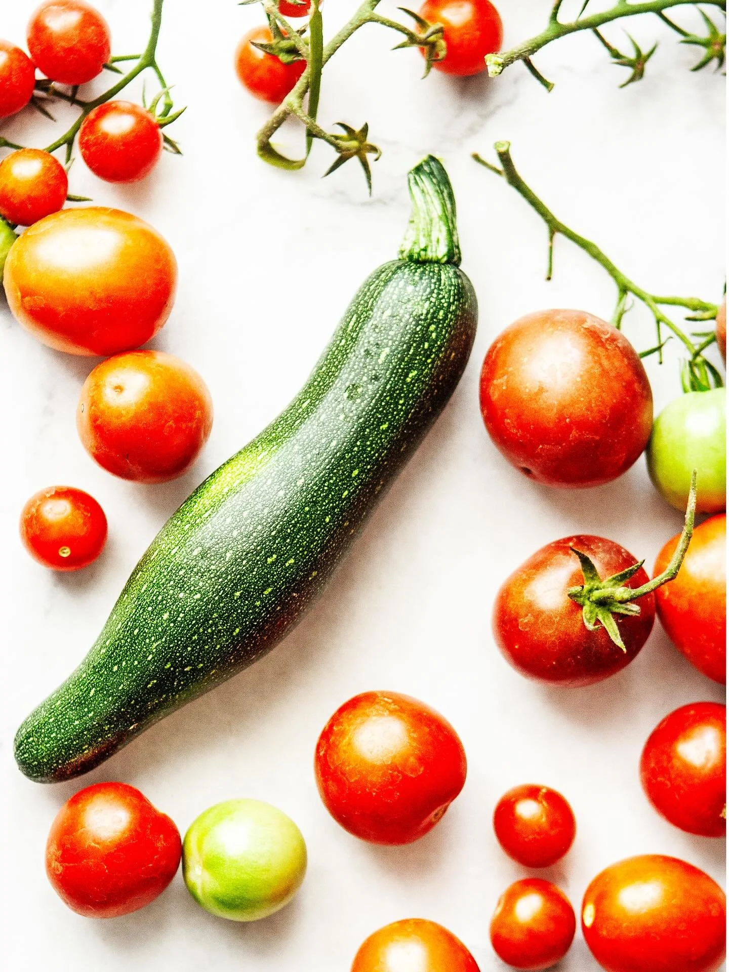 BEAUTIFUL FOOD BY DESIGN | Hi friends any recipe ideas for this harvest??? Need something new. Thank you! 

TAP BIO FOR WEBSITE 
https://bijouxs.com

#gardenharvest #tomatoes #zucchini #recipes #summer 
#bijouxslittlejewels #recipies #foodblogger  #b