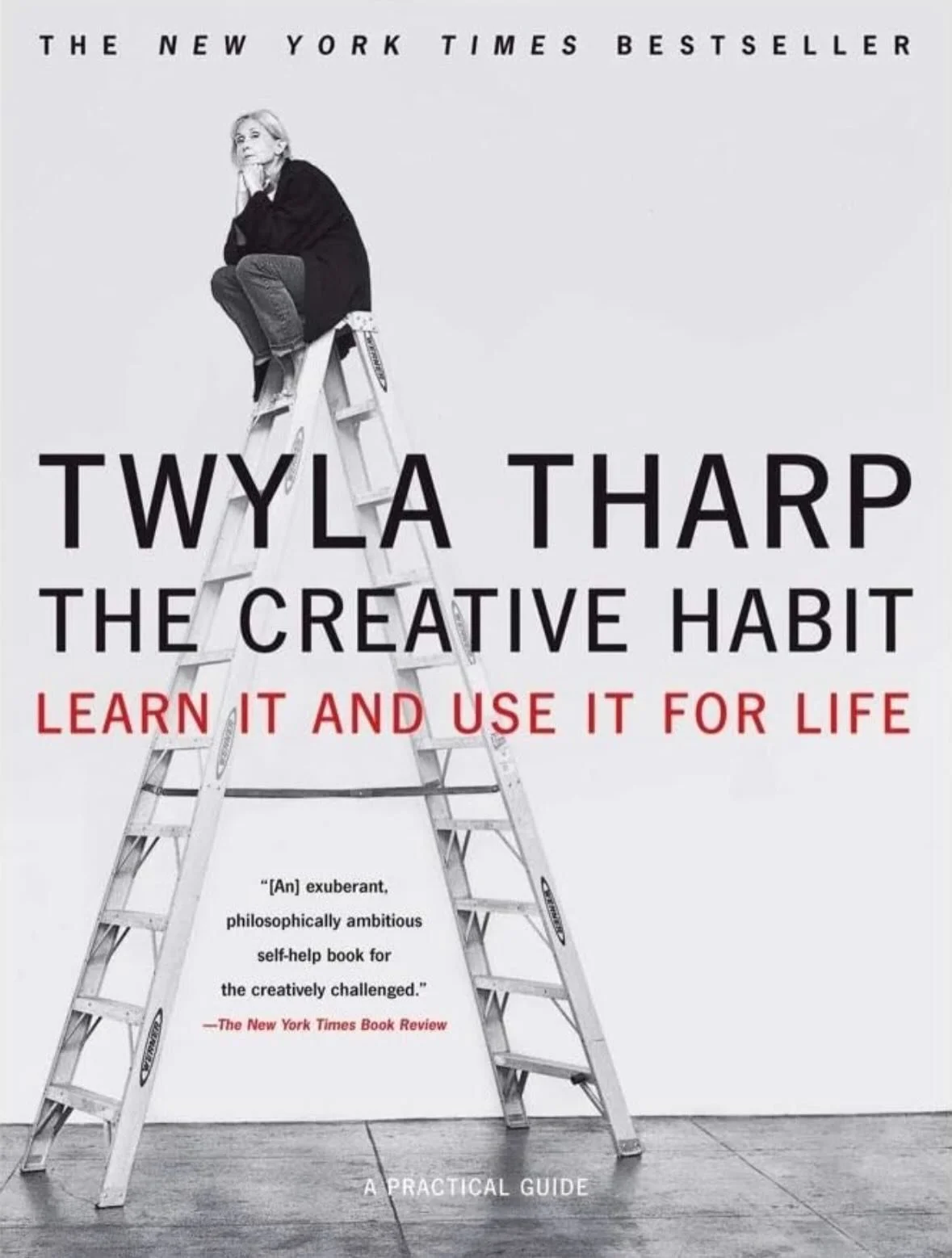 BEAUTIFUL LIVING BY DESIGN | Back to my favorite book on creativity #thecreativehabit by #twylatharp. Available on Amazon.

.
.
.
#creatives #artists #designinspiration