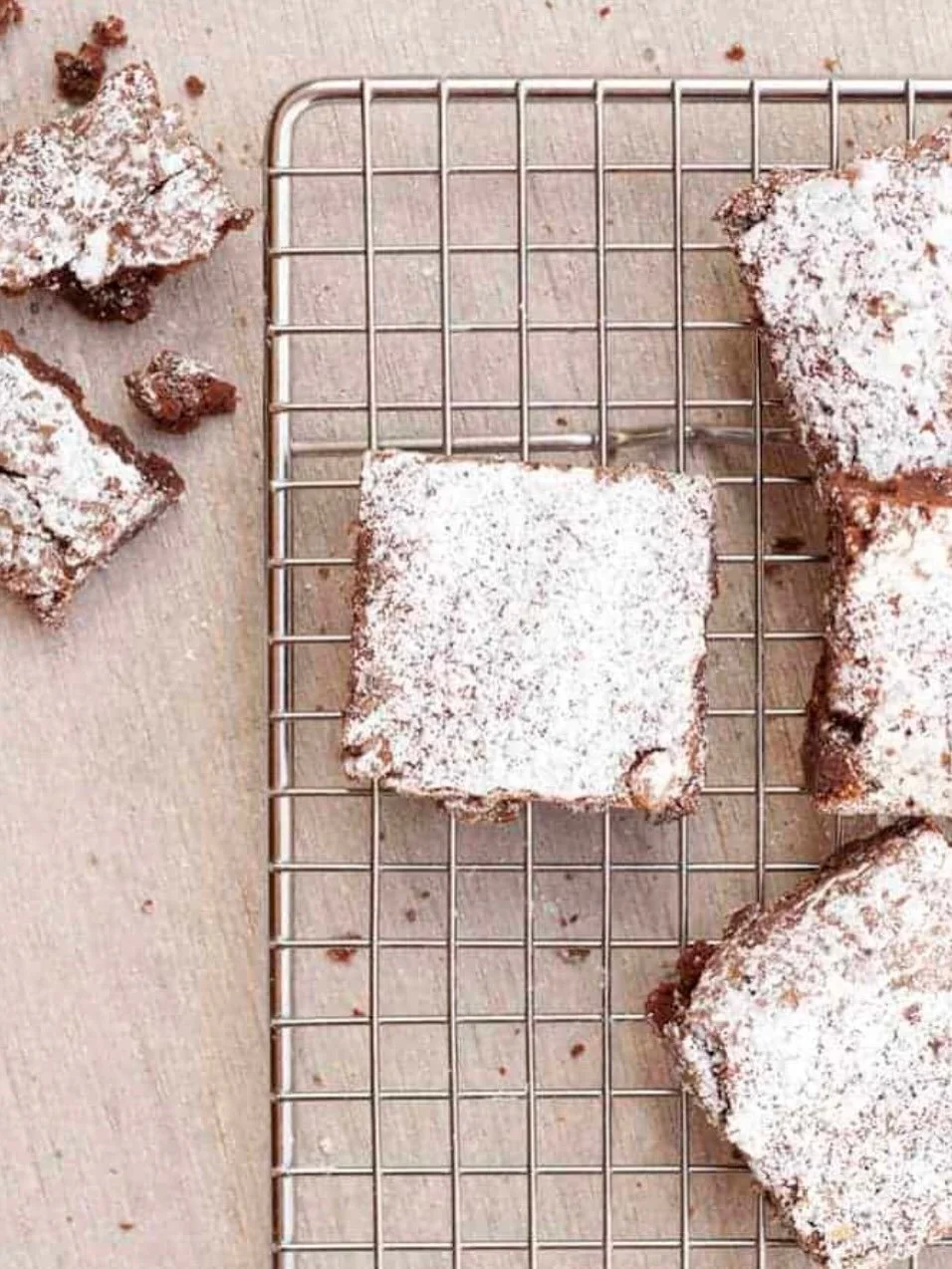 BEAUTIFUL FOOD BY DESIGN | LAZY BROWNIES
i admit it, I am currently being lazy. Equipped with only two switches, either &ldquo;on&rdquo; or &ldquo;off&rdquo; sometimes it is necessary to flip the switch to &ldquo;off &rdquo; and give the machine a ch