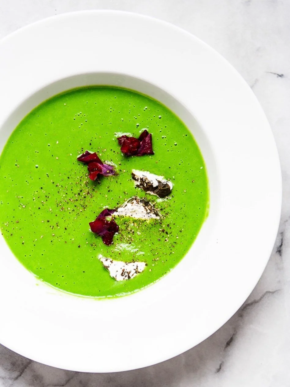 BEAUTIFUL FOOD BY DESIGN | I can&rsquo;t think of any vegetable that announces Spring like fresh green peas. This is a simple soup, just place frozen peas in the blender with boiling water and voil&agrave;, the chilled soup is ready. 
https://bijouxs