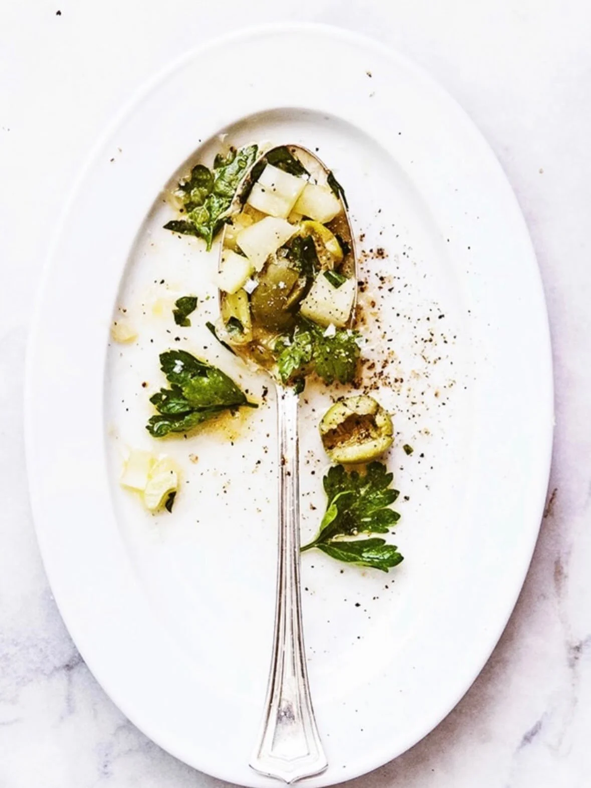 BEAUTIFUL FOOD BY DESIGN | Green Olive, Celery &amp; Parsley Salad. Perfectly simple salad with everything you have on hand. 
https://bijouxs.com/green-olive-celery-parsley-salad/
TAP BIO FOR WEBSITE 
.
.
#greenolives #parsley #oliveoil #salad