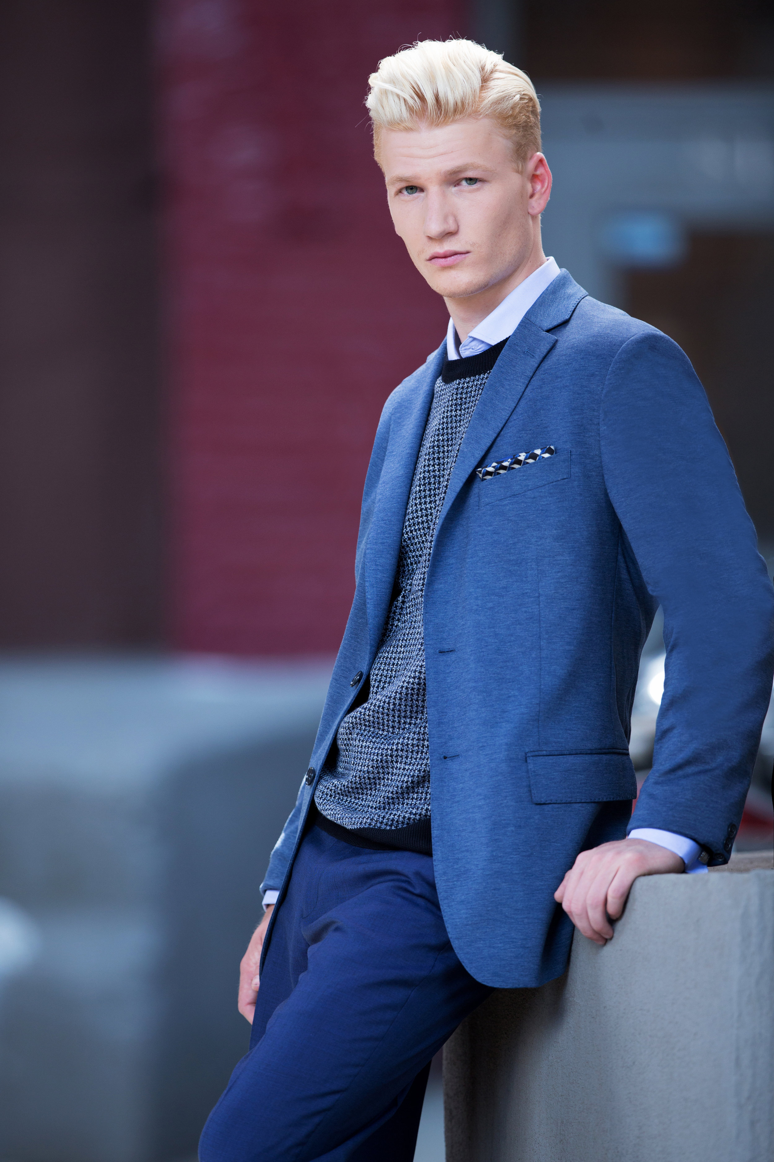 The models seen throughout the campaign were photographed in the Dumbo region of Brooklyn, a highly recognized area for start-ups and developing businesses in New York City.