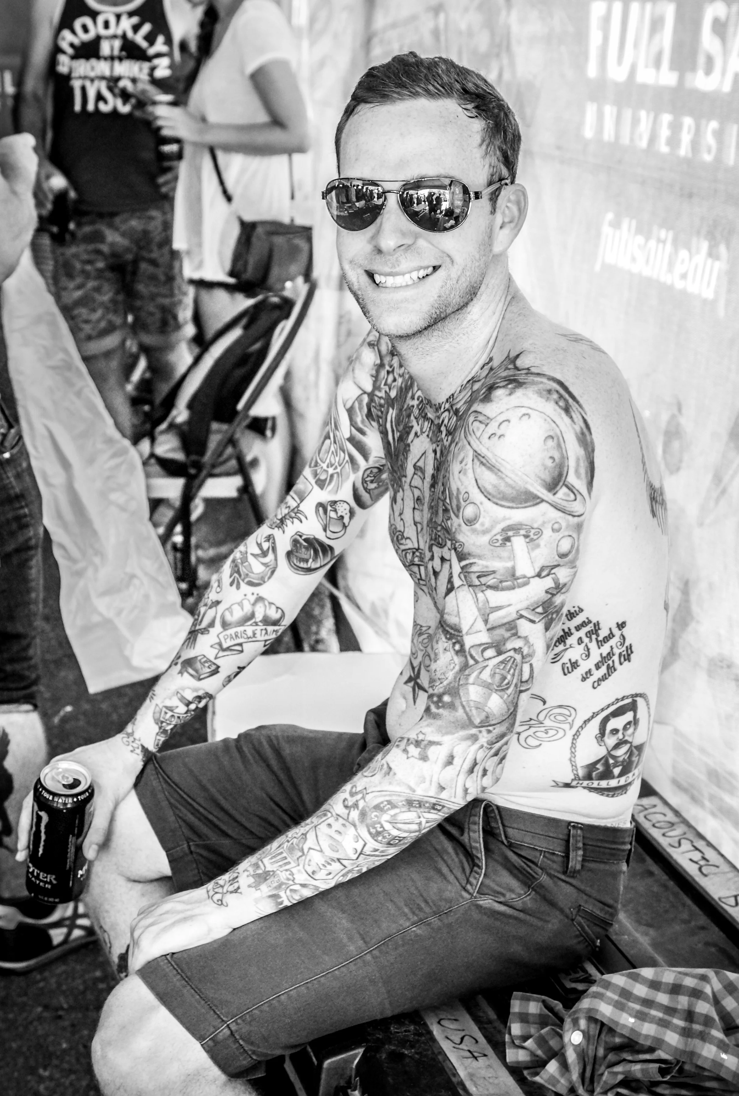 Vinnie Caruana, Acoustic Basement