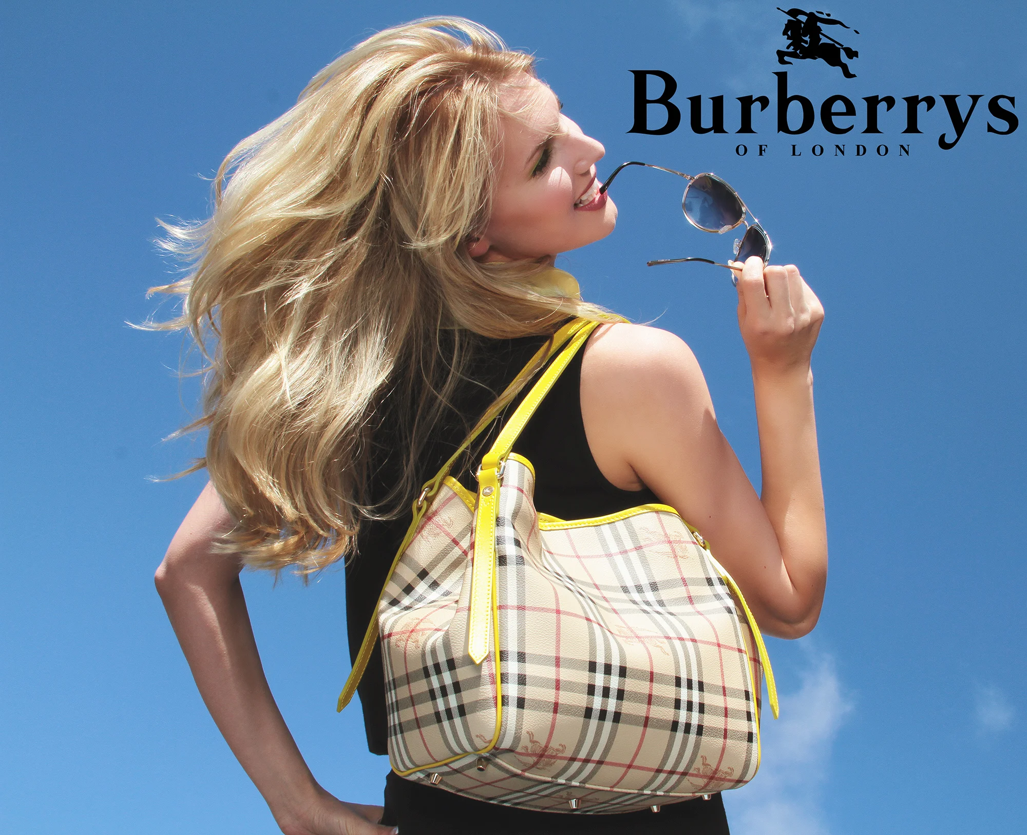 BURBERRY_R_LogoW_0640.jpg