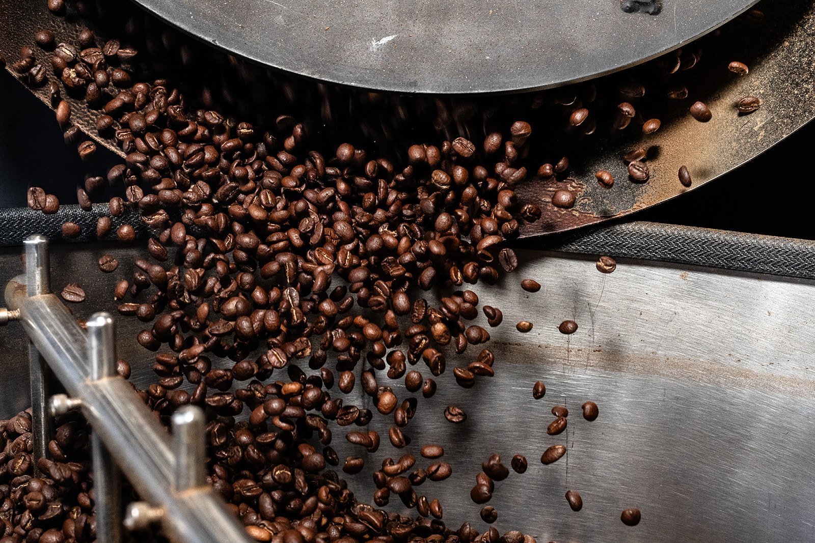 The Difference Between Light, Medium, And Dark Roast Coffee