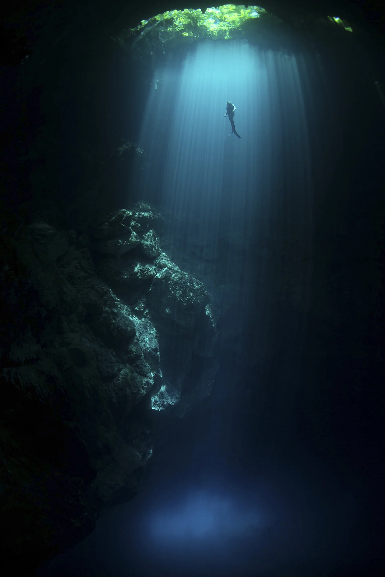 Free Diver in the Pit