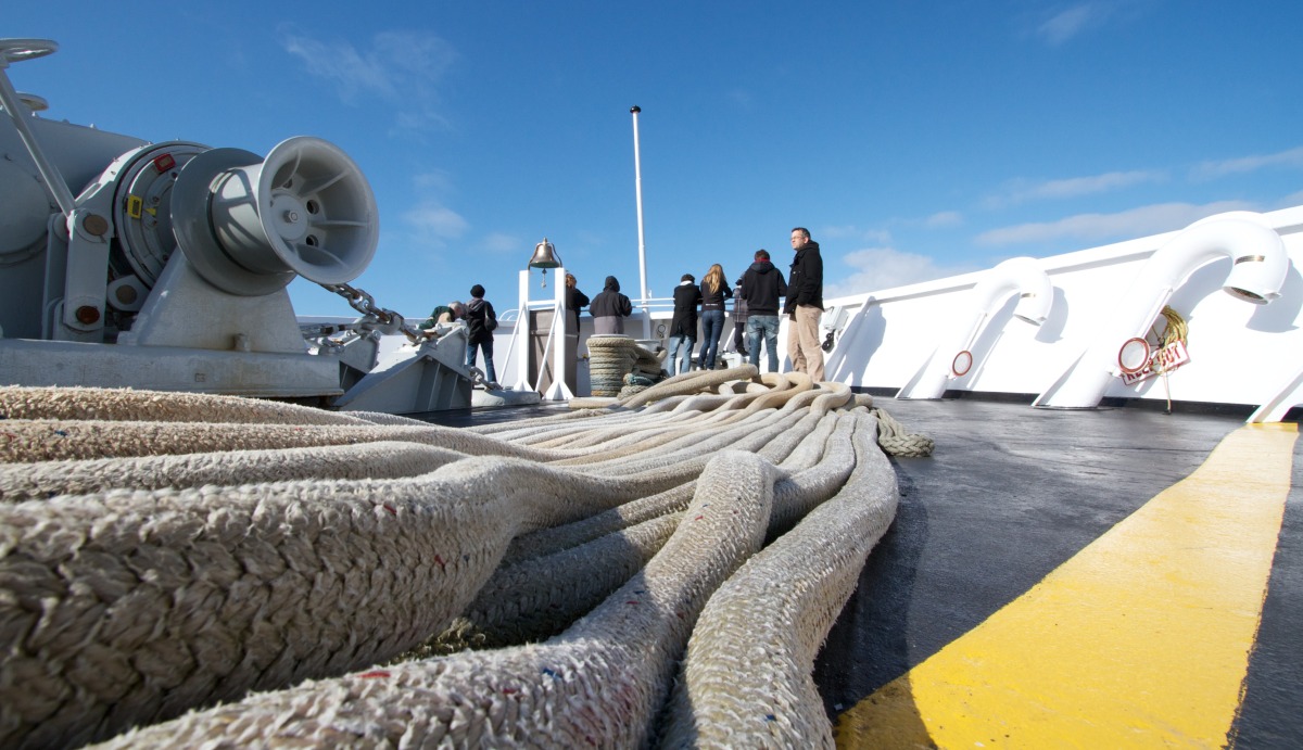 2012-03-21 at 09-41-05 ship rope line deck ocean passenger voyage.jpg