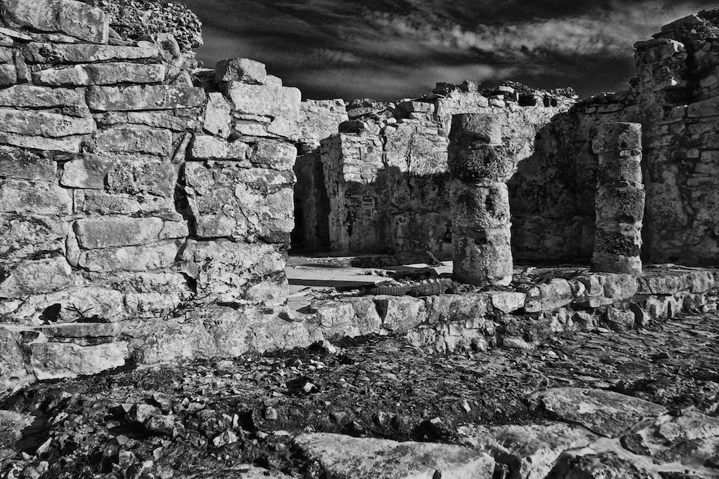 2011-03-16 at 14-16-01 ancient, architecture, black & white, dramatic, history, house, mexico, ruins, stone, tulum.jpg