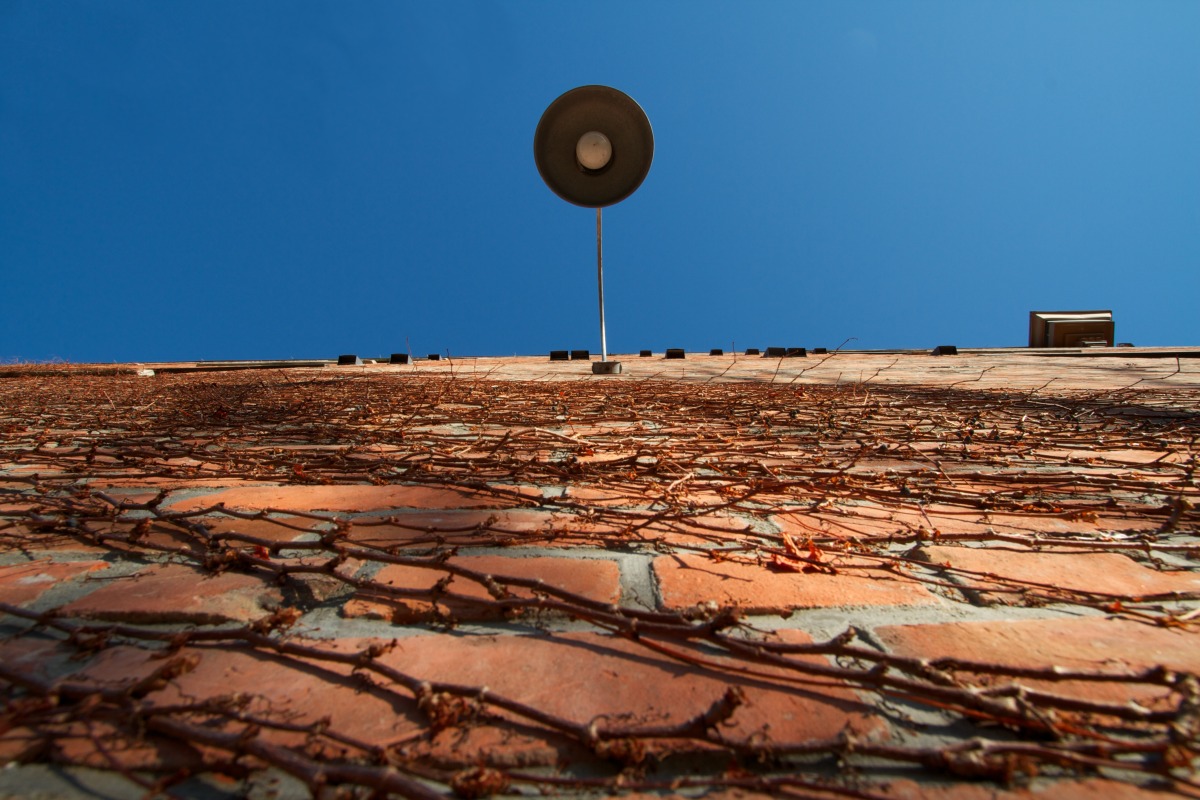 2012-02-04 at 15-08-29 architecture, blue, bricks, looking up, sky, urban, wall, street lamp.jpg