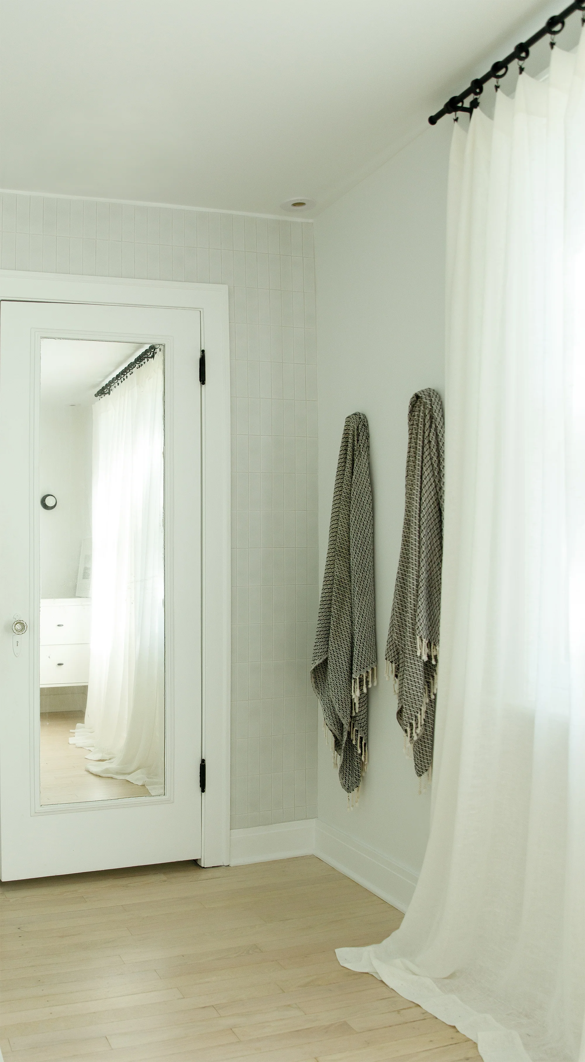 debaun studio_Beechwood_Master Bath 4.jpg
