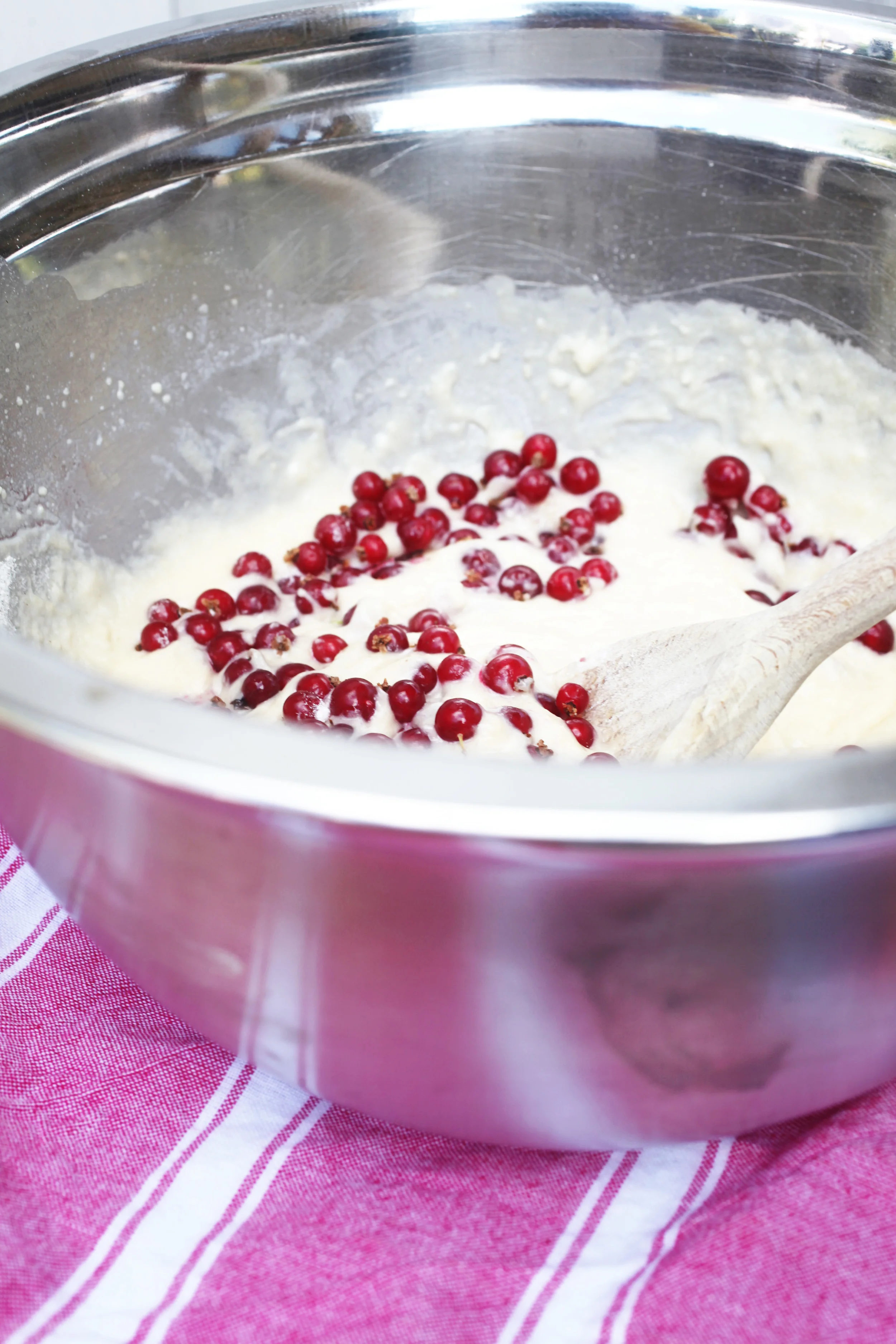 redcurrantmuffins 008.jpg