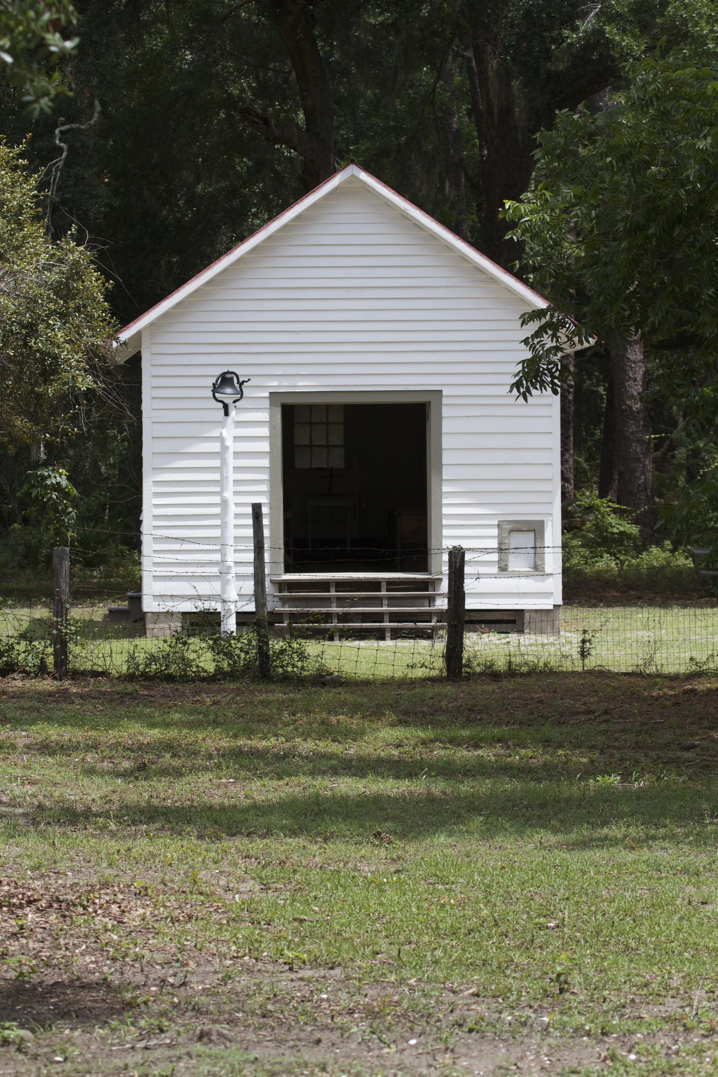 Small Chapel at the African Baptist Church where JFK Jr got married 1996.