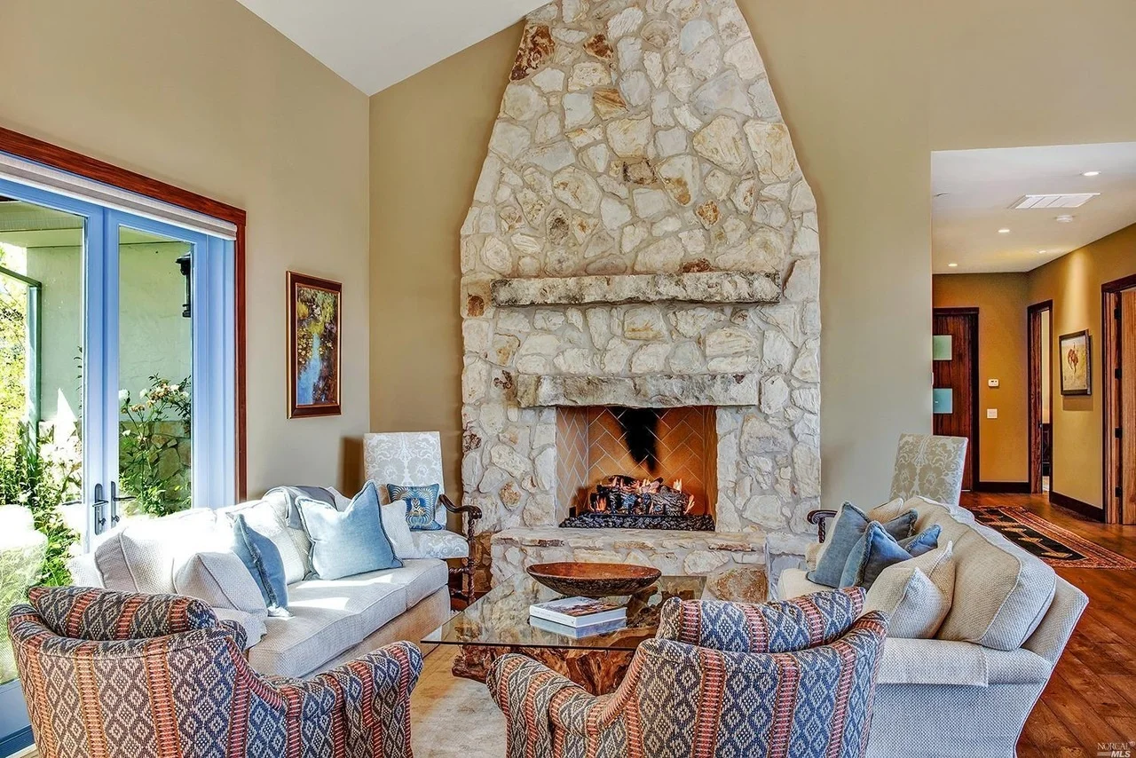 Fire place.jpg