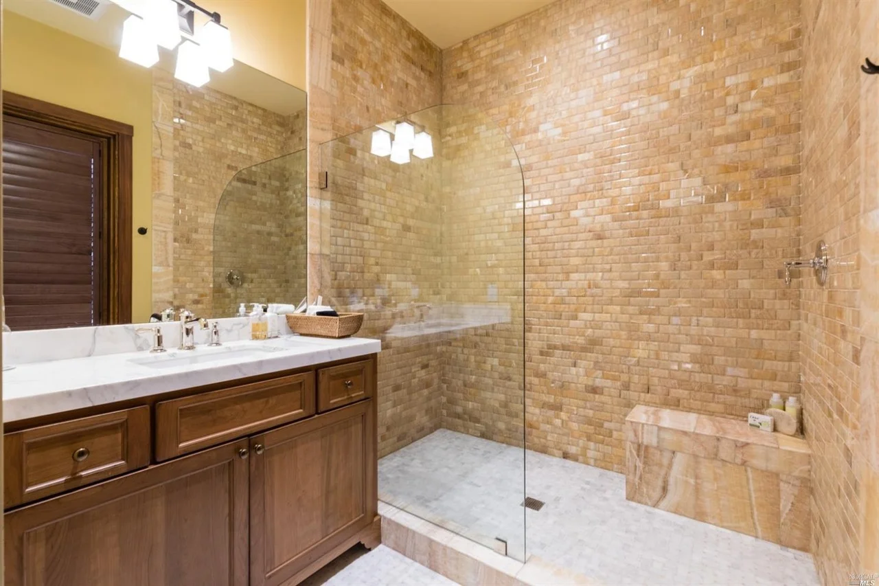 Guest bath.jpg