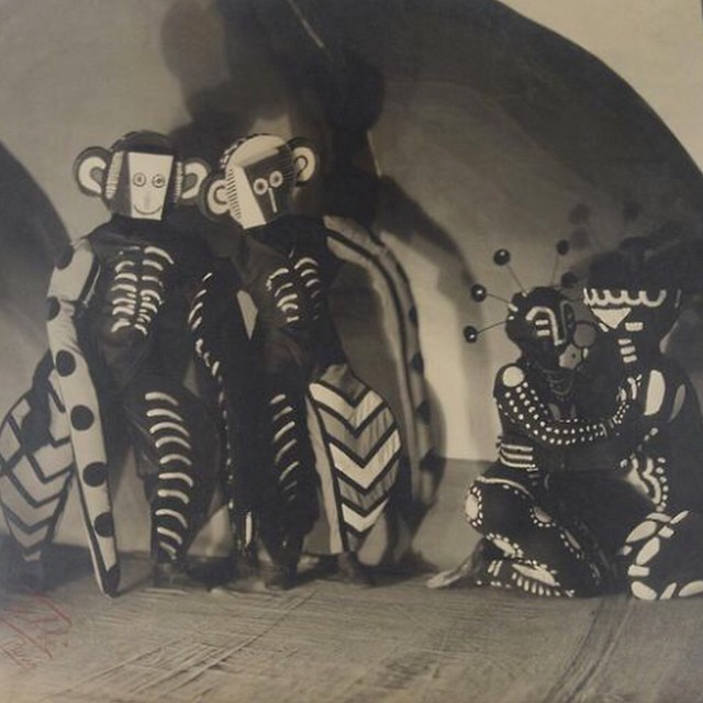La_cr_ation_du_monde__c._1923_costumes_by_Fernand_L_ger.jpg