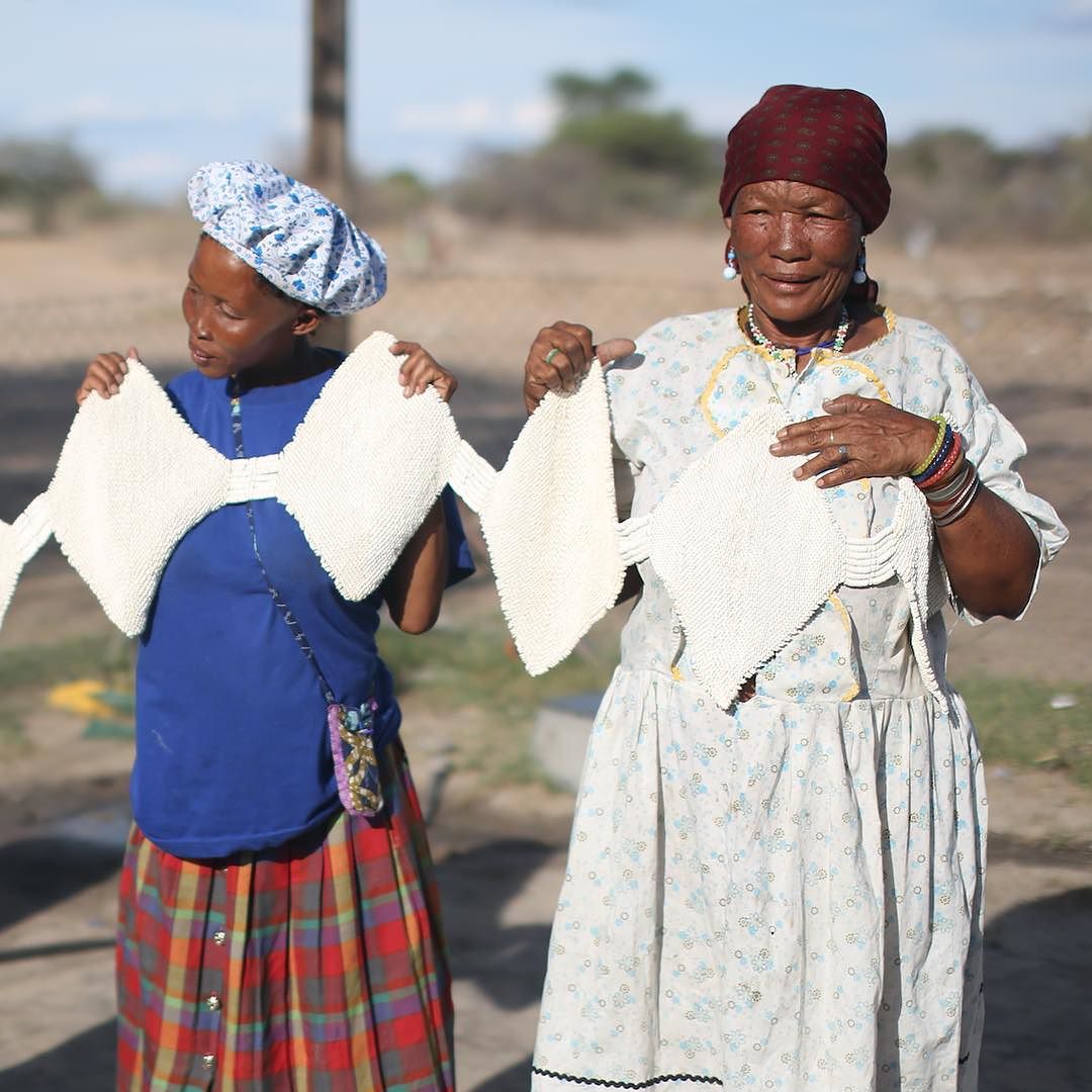 bead weaving ladies of Tsumkwe + ostrich eggshell wall hanging // coming soon to #cistantheshop