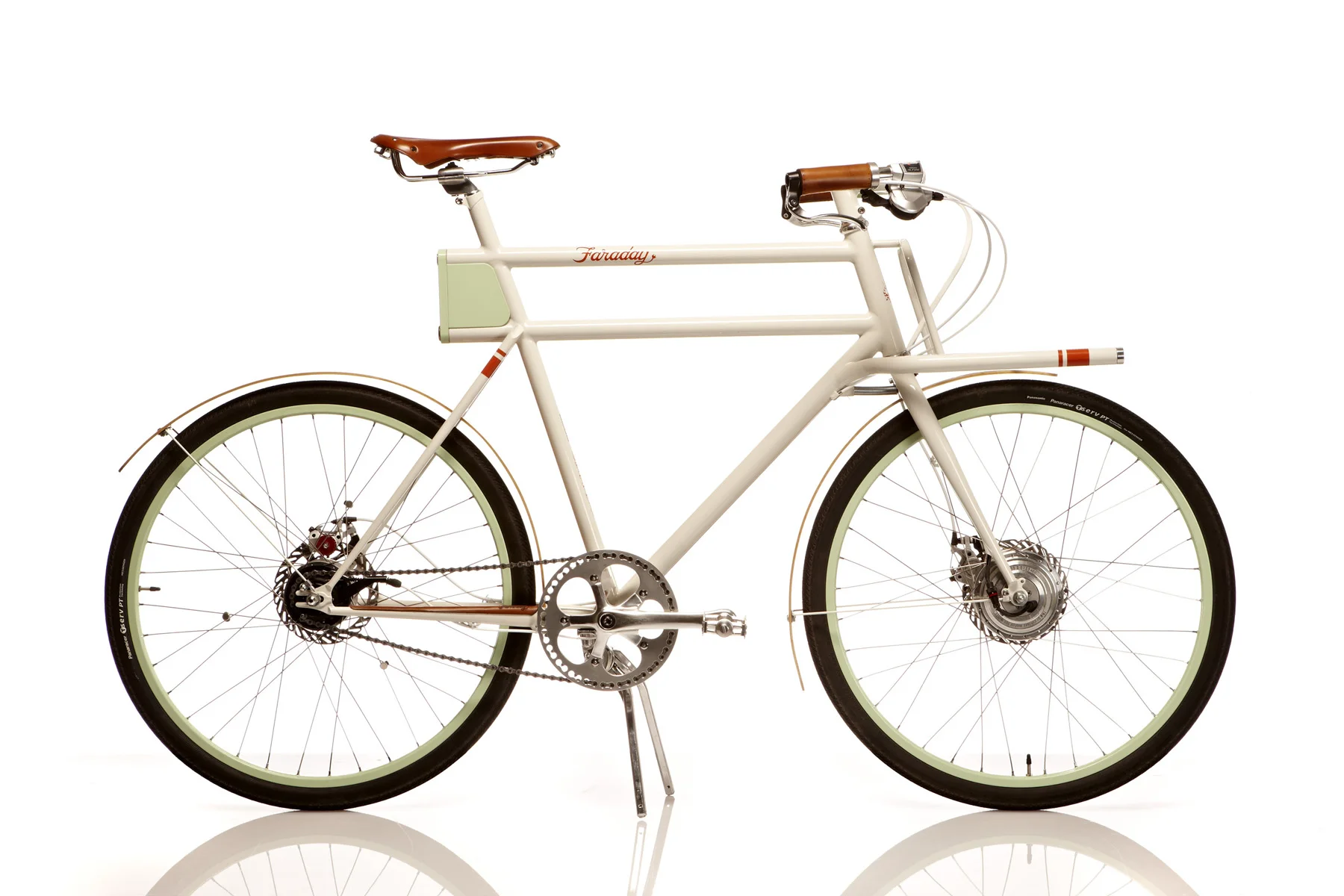 Faraday_Studio 6252.jpg