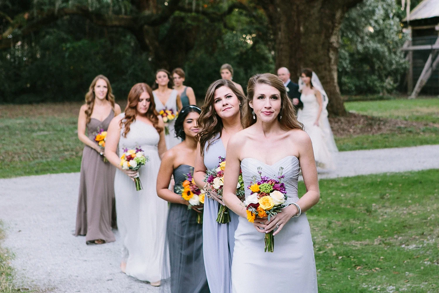Lindsey_A_Miller_photography_charleston_mcleod_plantation_wedding_row_of_oaks_southern_classic_fall_spanish_moss_historic_home_054.jpg