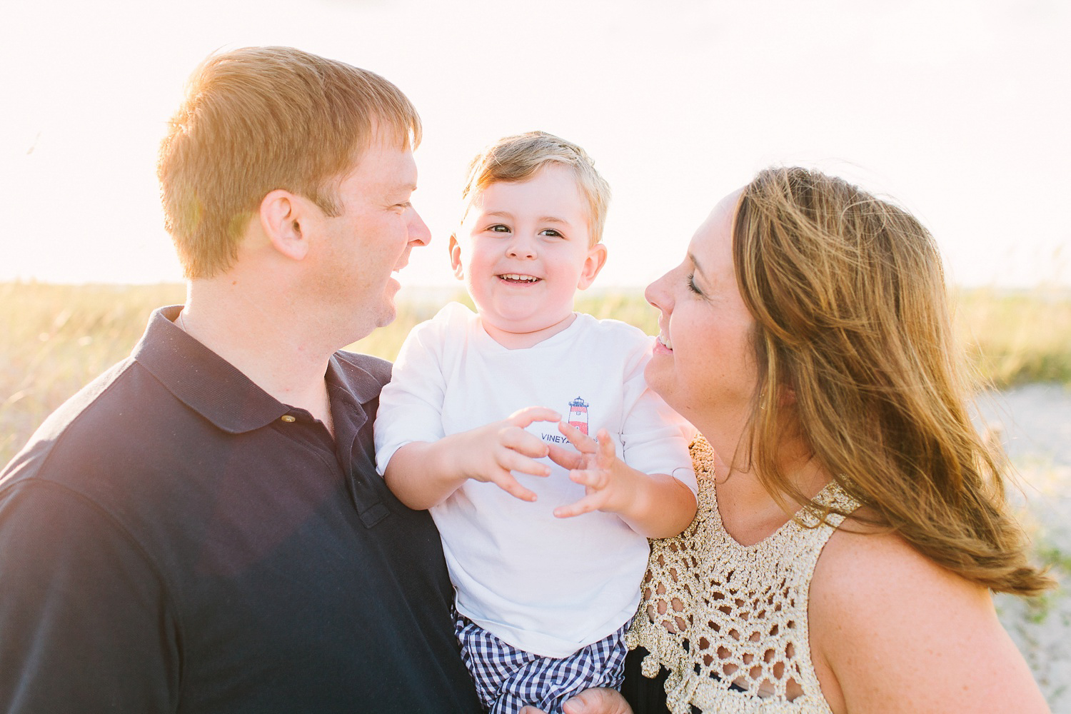 Lindsey A Miller Photography_Bald Head Island_family_portraits_beach_north_carolina_vacation Island_family_portraits_beach_north_carolina_001.jpg