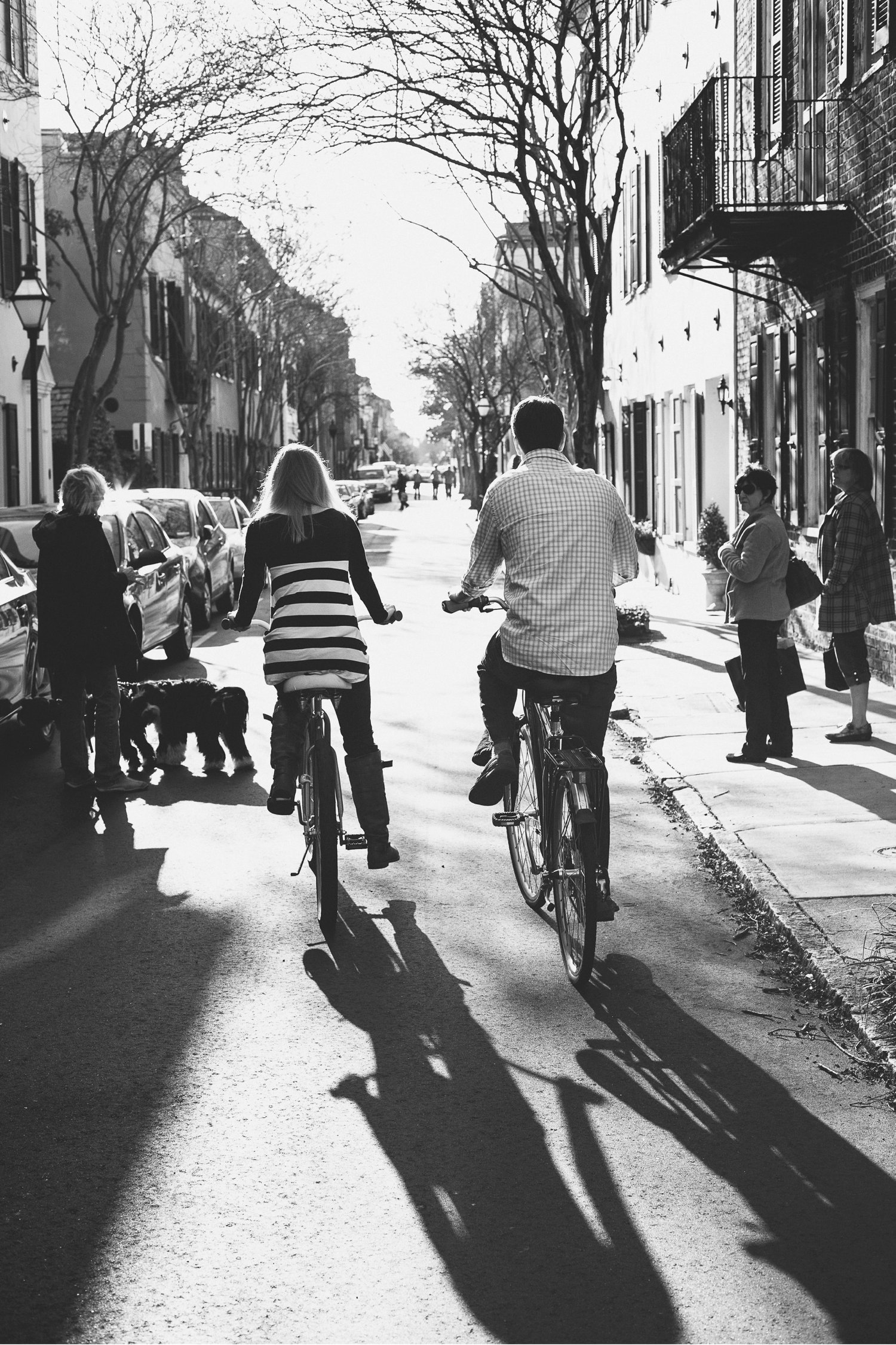 Alicia_Rob_Historic_Downtown_Charleston_Engagement_Session_03_stomp.jpg