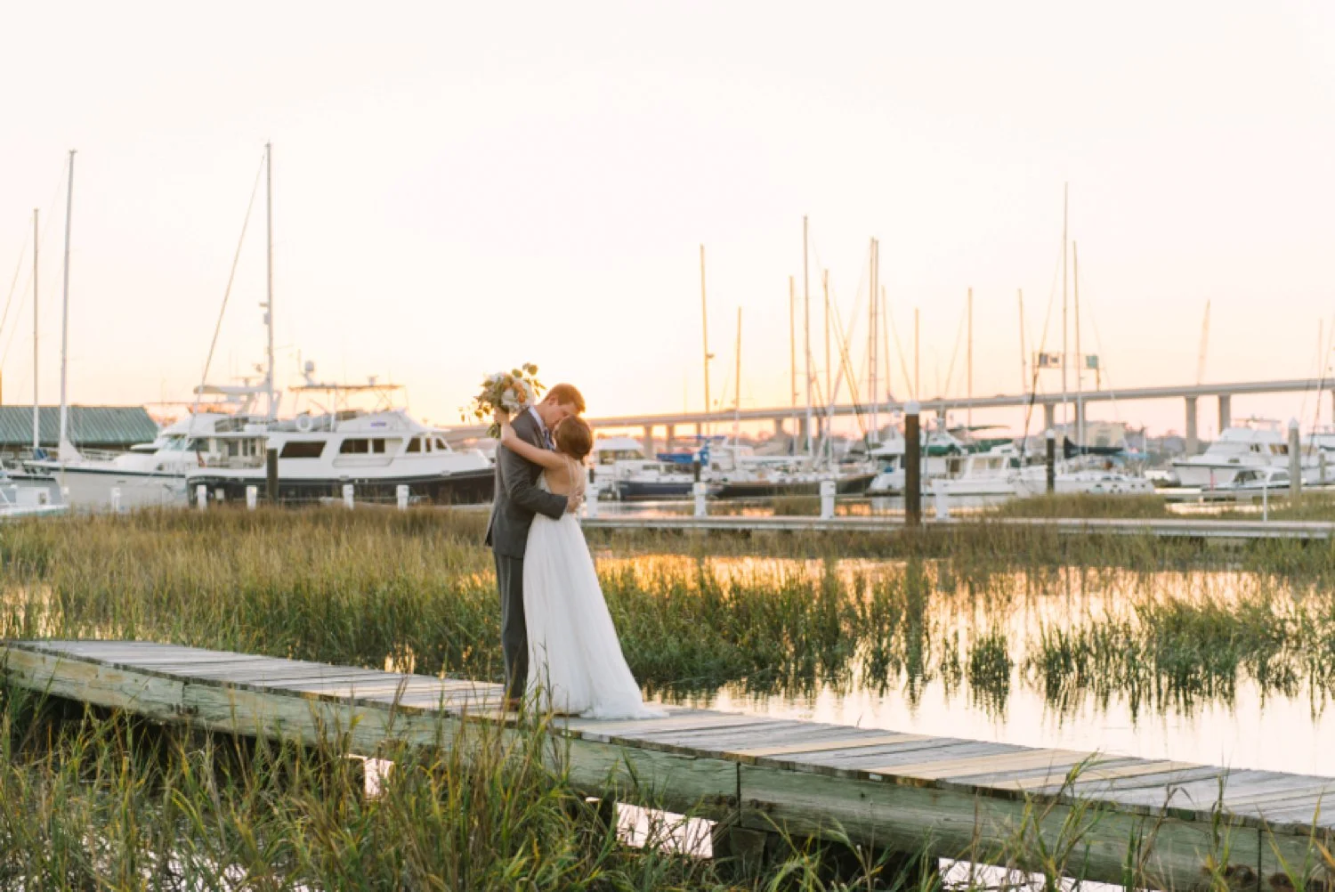lindsey_a_miller_photography_historic_rice_mill_charleston_wedding_39.jpg