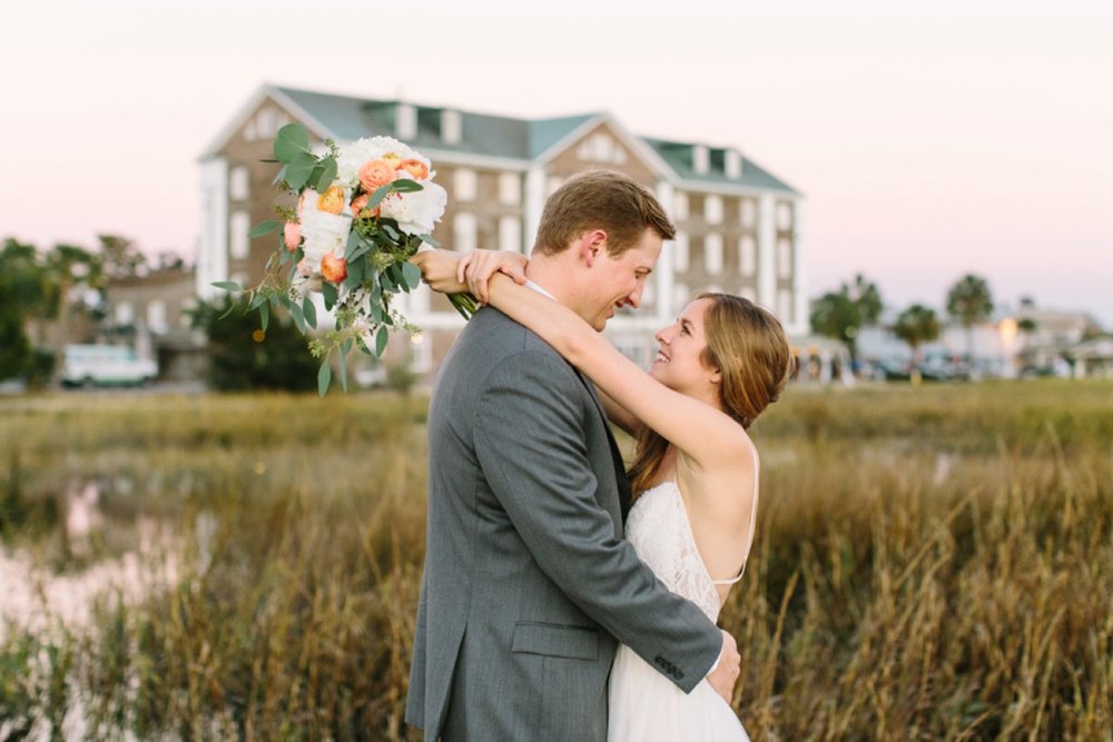 lindsey_a_miller_photography_historic_rice_mill_charleston_wedding_42.jpg