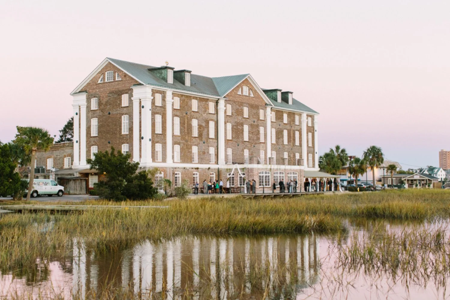 lindsey_a_miller_photography_historic_rice_mill_charleston_wedding_56.jpg