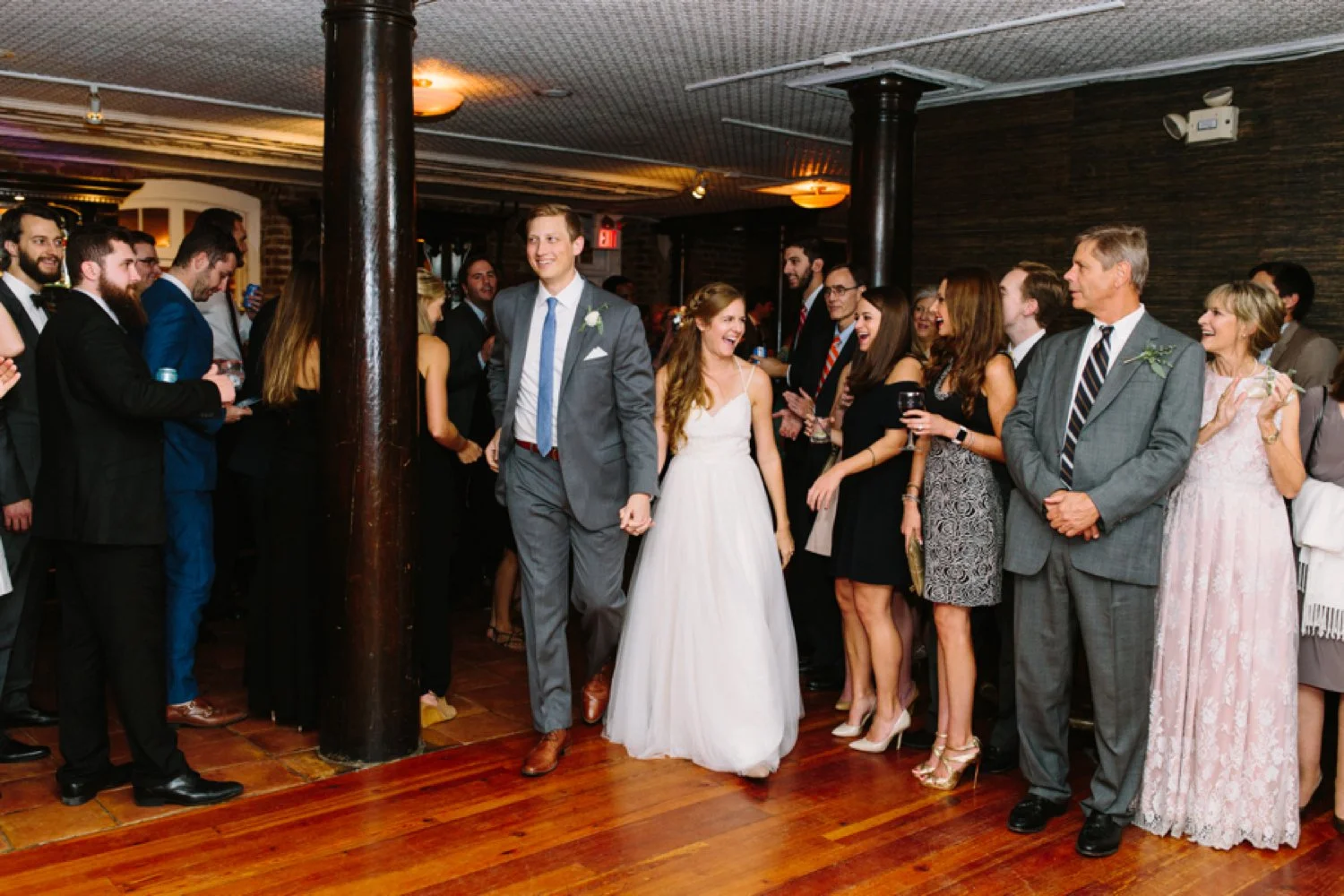 lindsey_a_miller_photography_historic_rice_mill_charleston_wedding_68.jpg