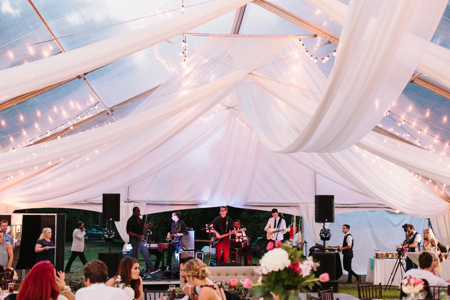 Lindsey_A_Miller_Photography_mcleod_plantation_wedding_charleston_south_carolina_clear_tent_spring_mod_events_083.jpg