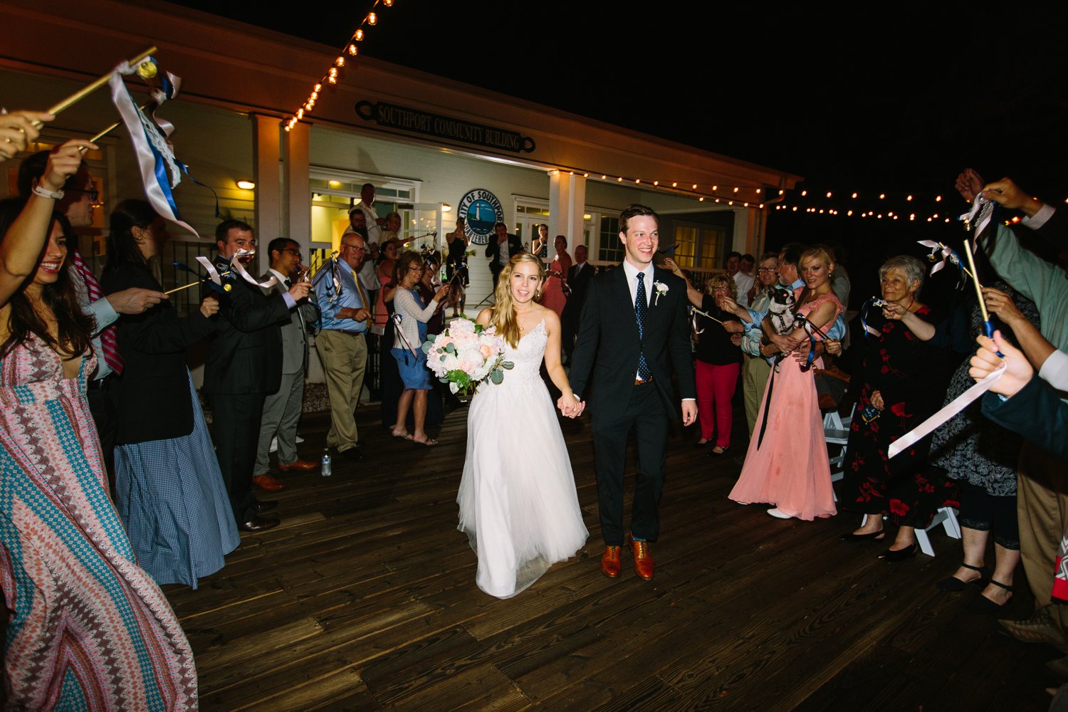 Lindsey_A_Miller_Photography_wedding_southport_community_building_bubbly_events_north_carolina_coasta_cannon_nautical_historic_102.jpg
