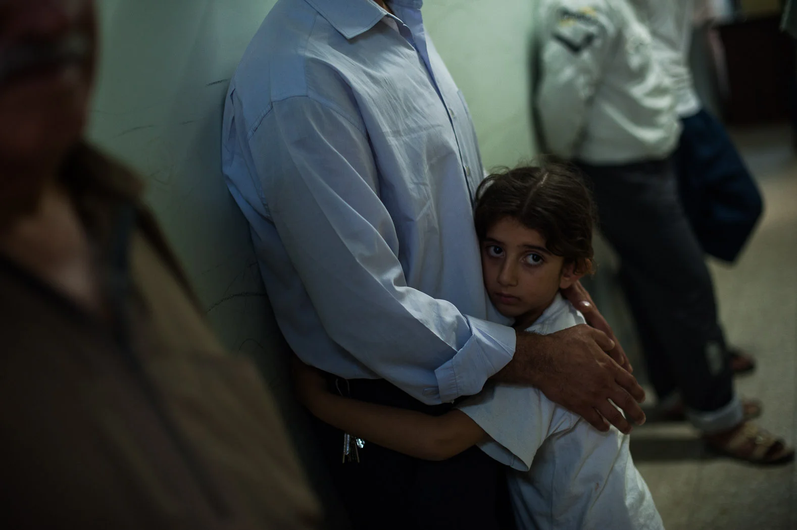 Despite many families deciding to remain in Aleppo, thousands fled, seeking shelter in northern towns and crossing the border into Turkey. Towards the end of Ramadan, one school in Azaz become home to tens of families.